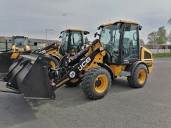 JCB 407 Agri