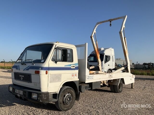 Truck MAN 8.153 F/335