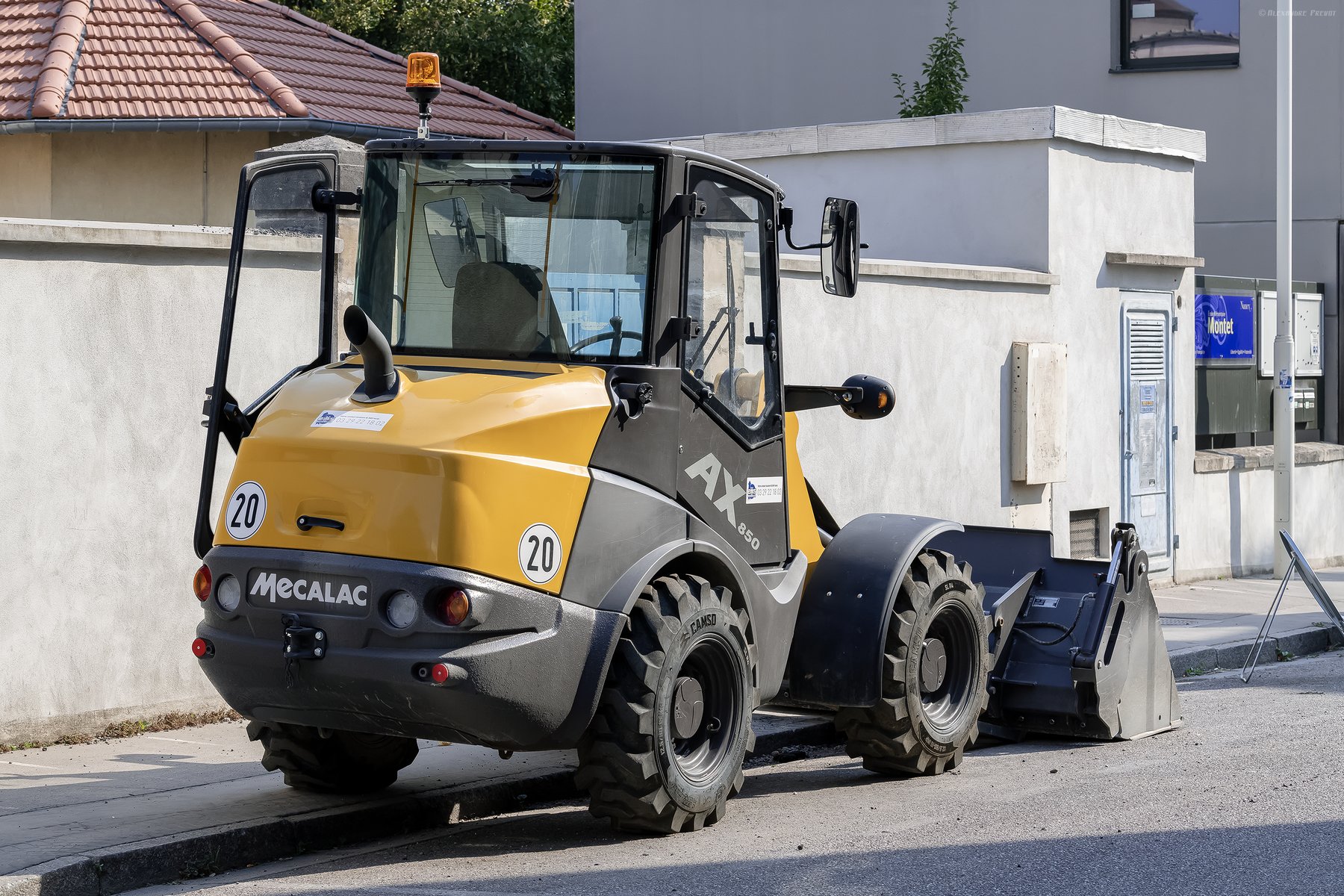 Mecalac AX 850