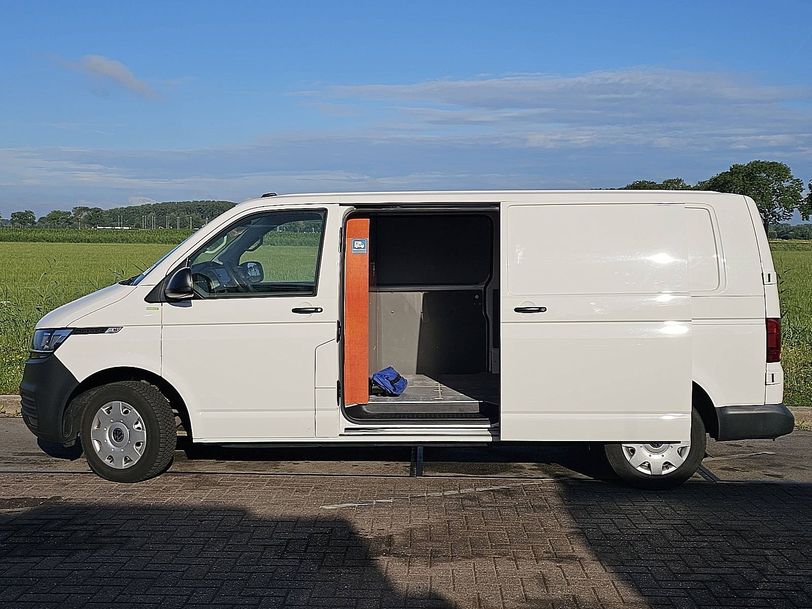 Transporter Austin 3200KG