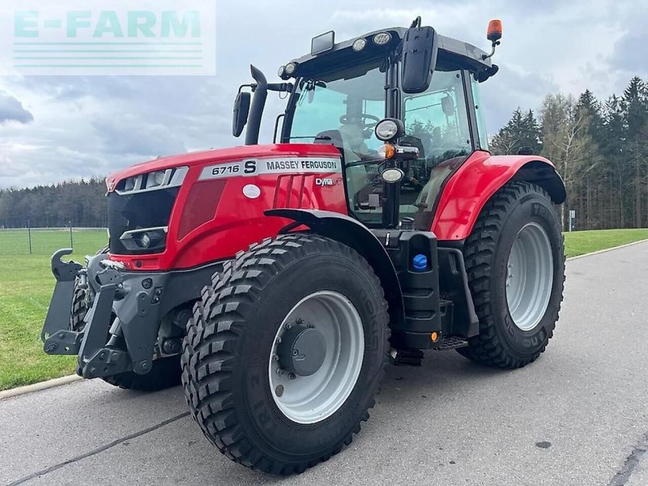 Tractor Massey Ferguson MF7615