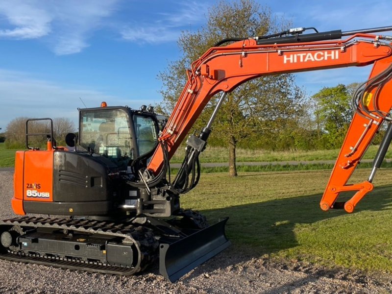 Excavator Hitachi ZX850-3