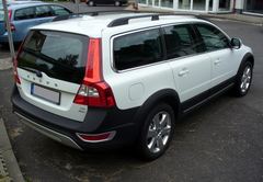 Volvo 5D XC70 STW 2.4 D5-SZ7994-A0-4x4/276