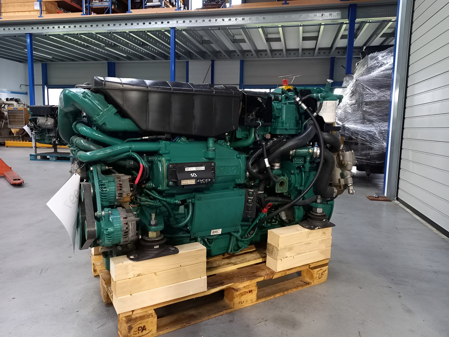 Heavy-Duty-Straßenmotoren Volvo D11M-425