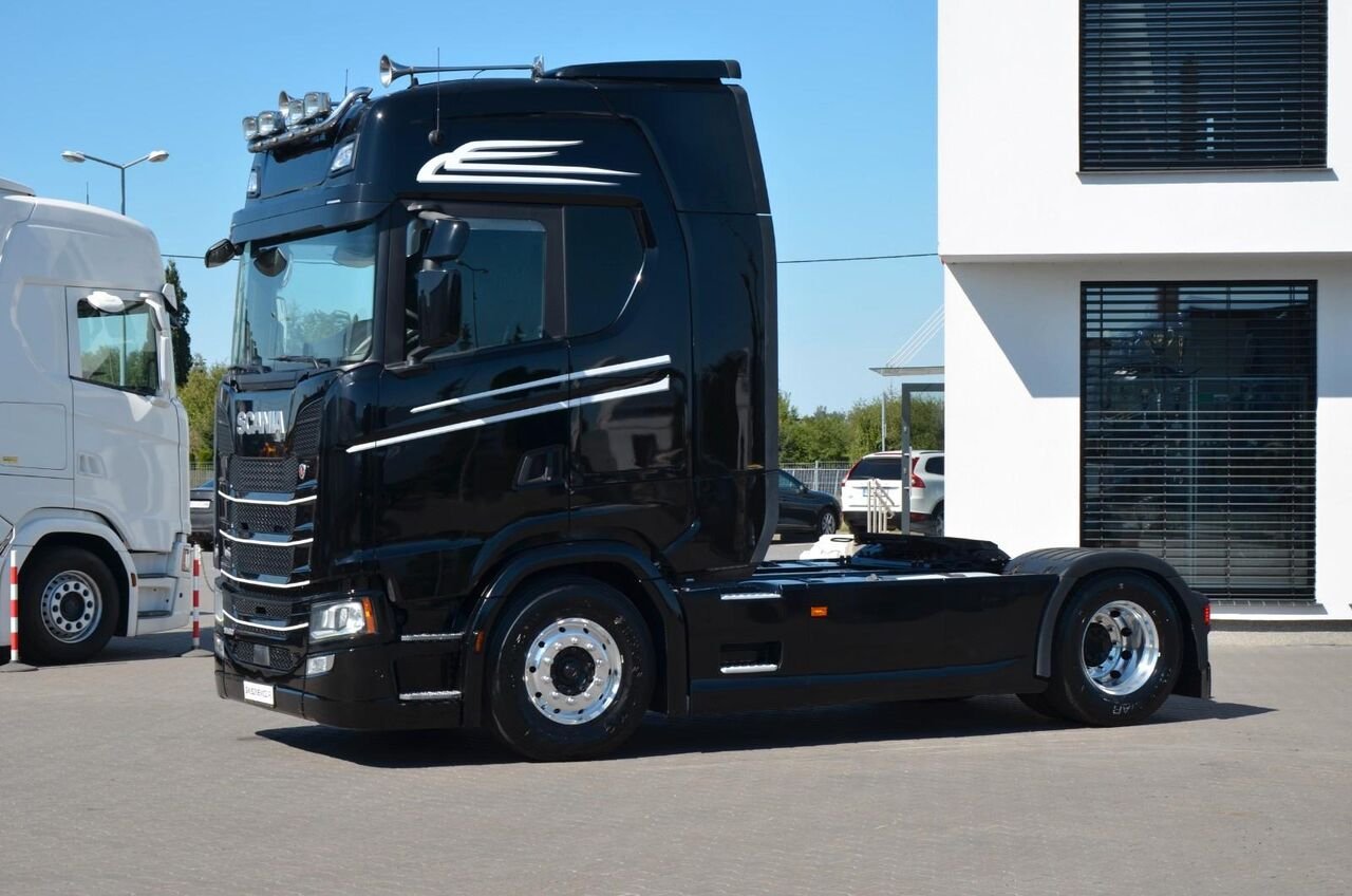 Truck Scania S 500 B6x2NB