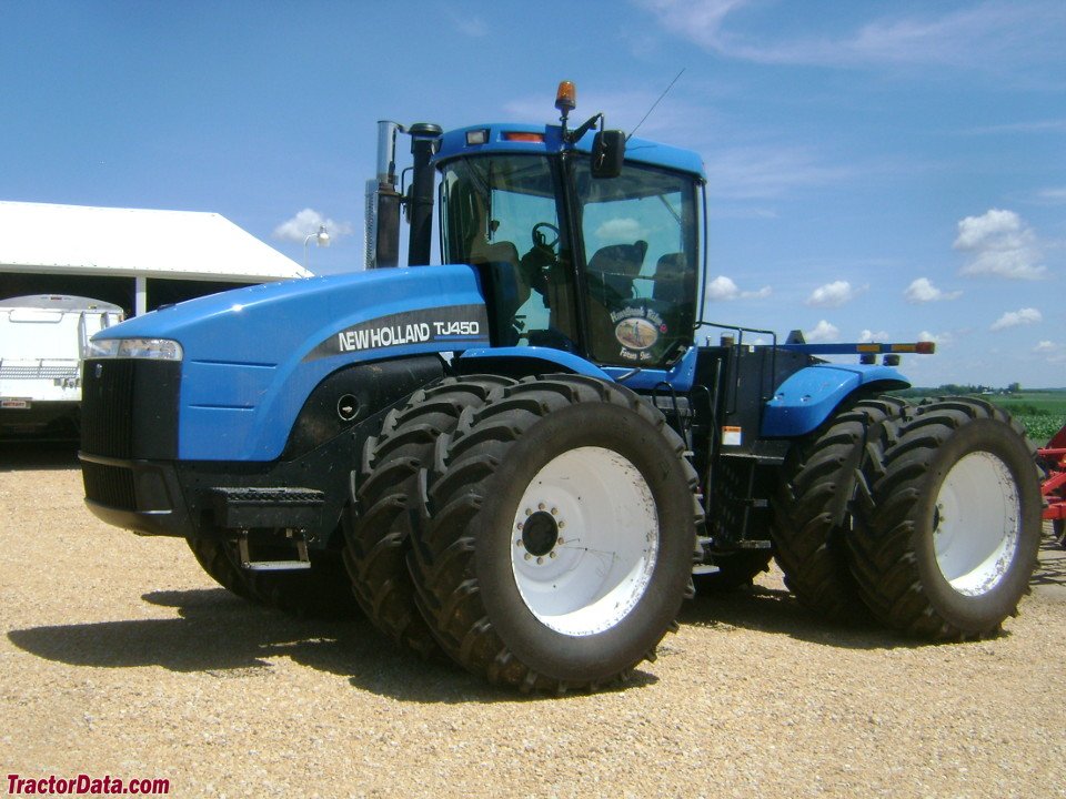 New Holland TG255