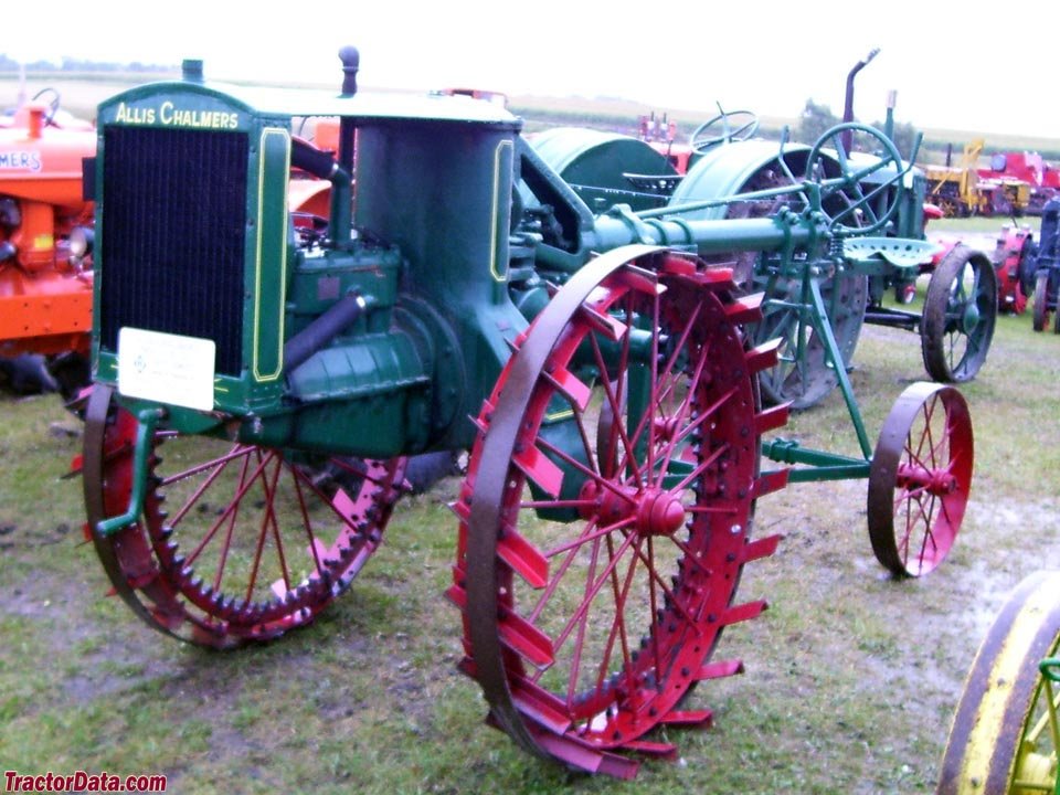 Tractor Allis Chalmers 6-12