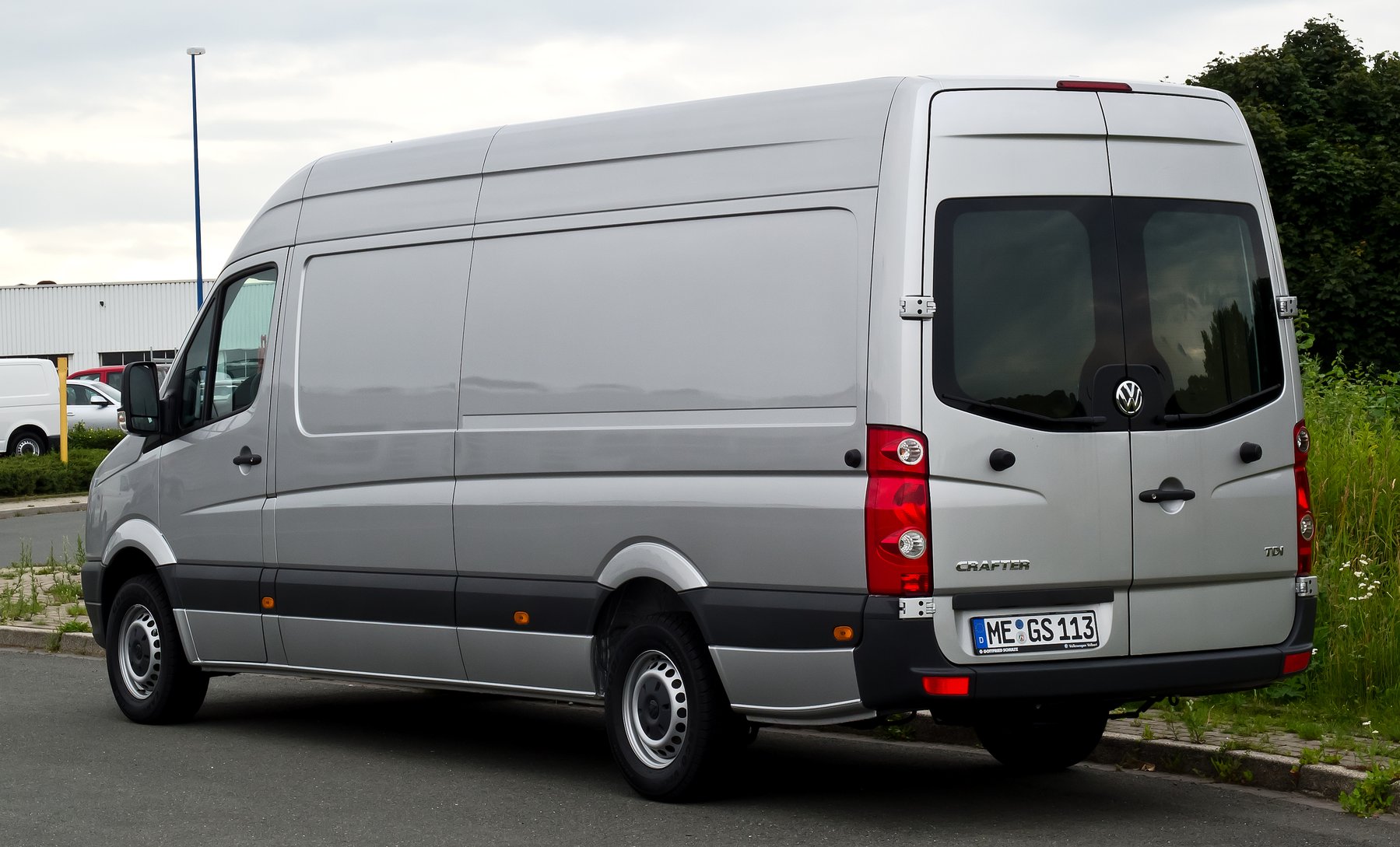 Van Volkswagen CRAFTER 350E-2.5TDI-2FJE2/367