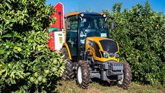 Valtra Orchard 3300
