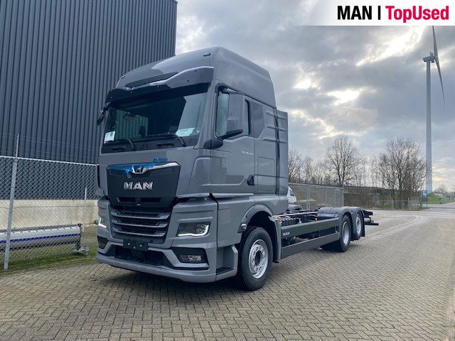 MAN 26.D20 6X2-2 BL