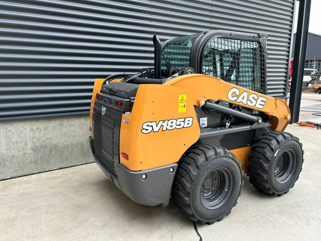Excavator Case CE SV185B