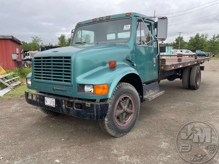 Lastwagen Navistar 1724RHD