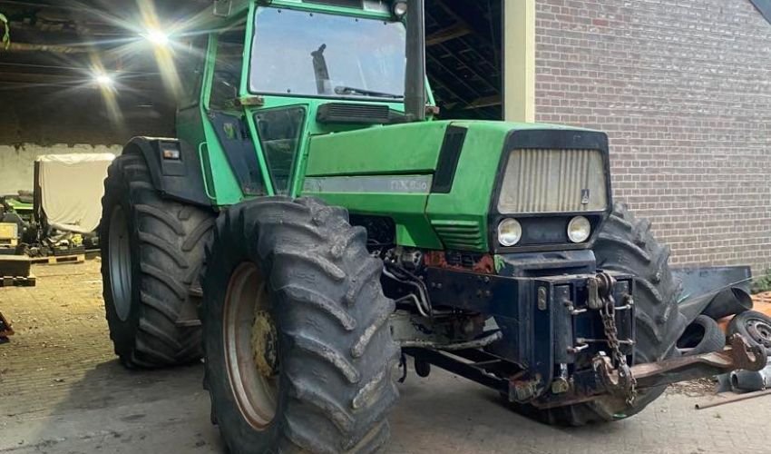 Tractor Deutz-Fahr DX 8.30