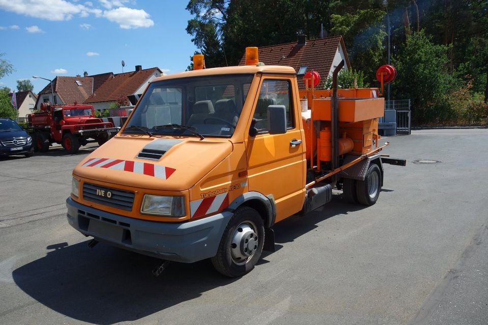 Truck Iveco 49.10 KAMPEERAUTO