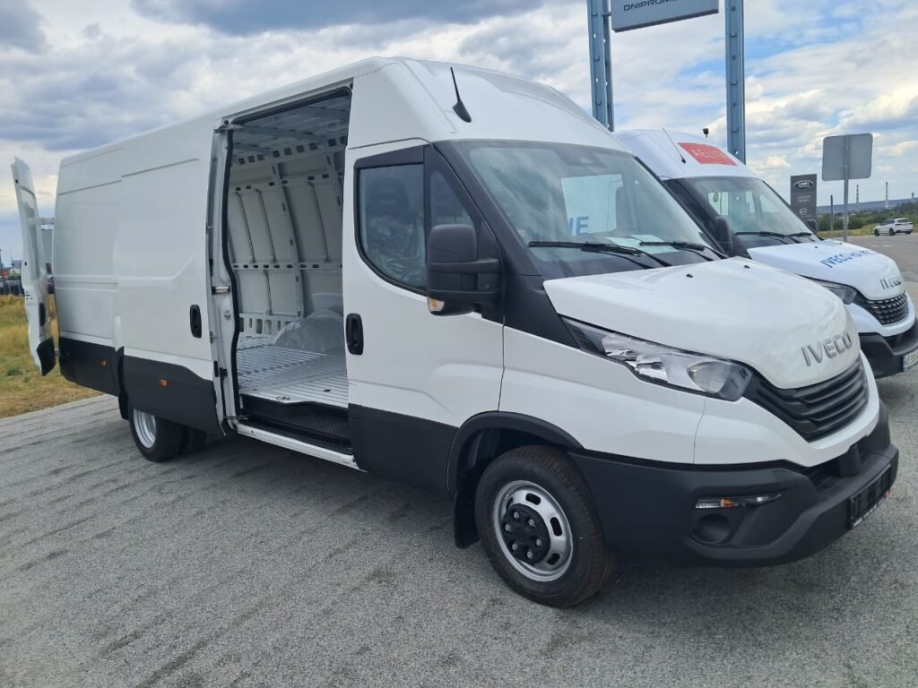 Van Iveco 30-8.1 V