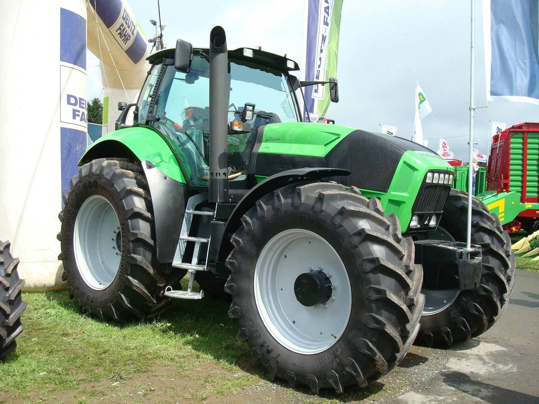Tractor Deutz-Fahr Agrotron X 710