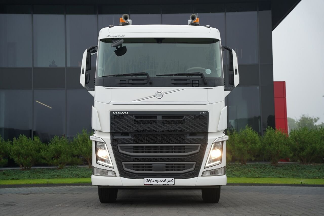 Truck Volvo FH 16-700 6X4T
