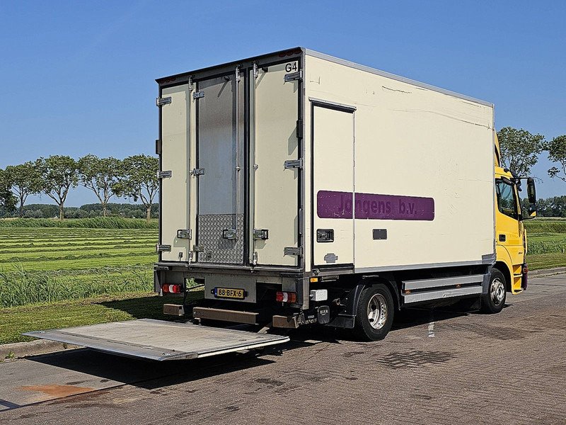 Truck Mercedes Benz ATEGO 824