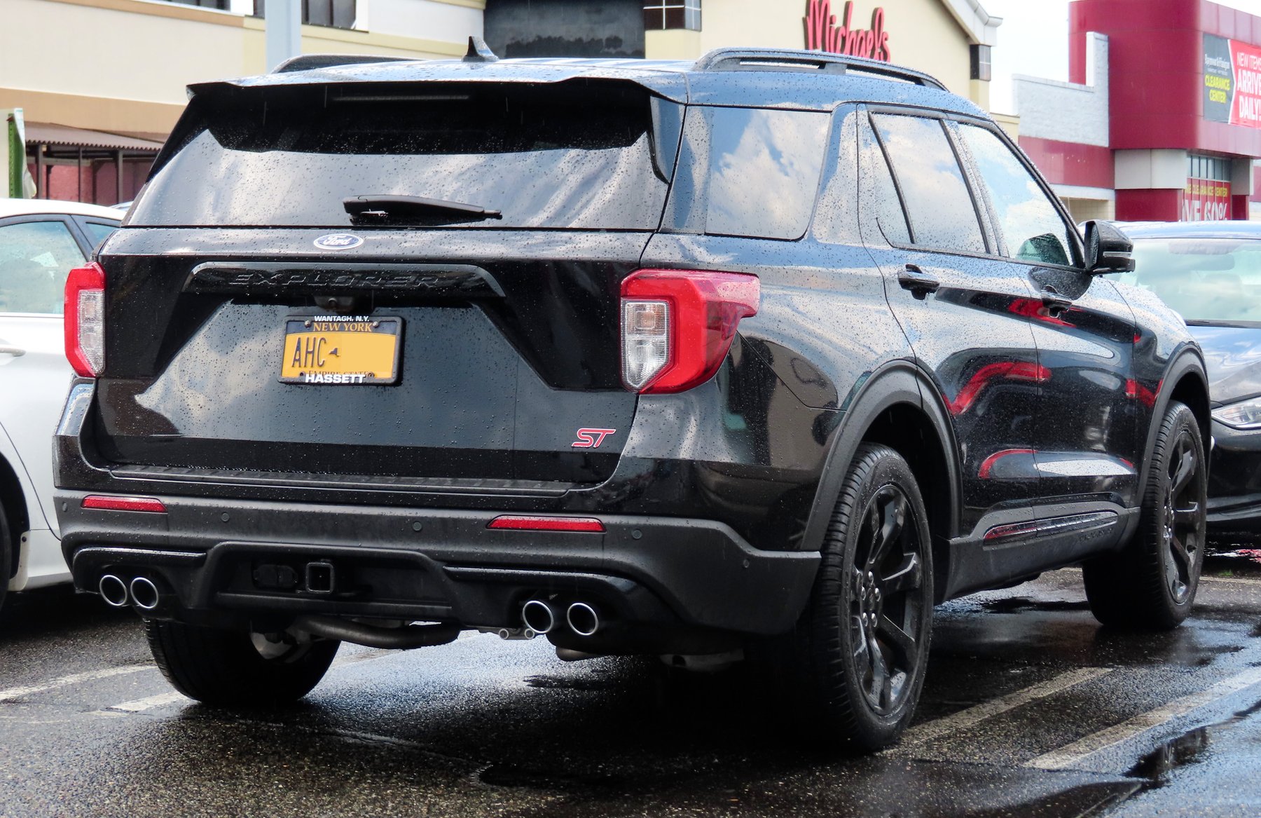 Van Ford EXPLORER ST AWD