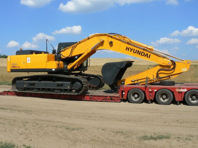 Excavator Hyundai R320LC-7A
