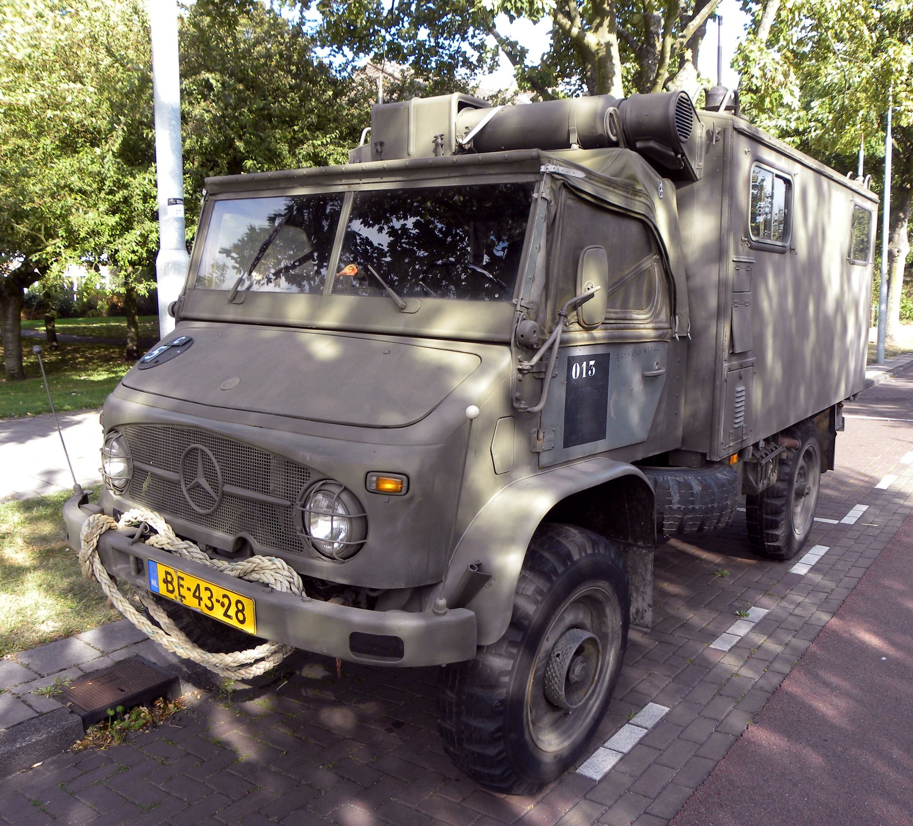 Truck Unimog S 404.1