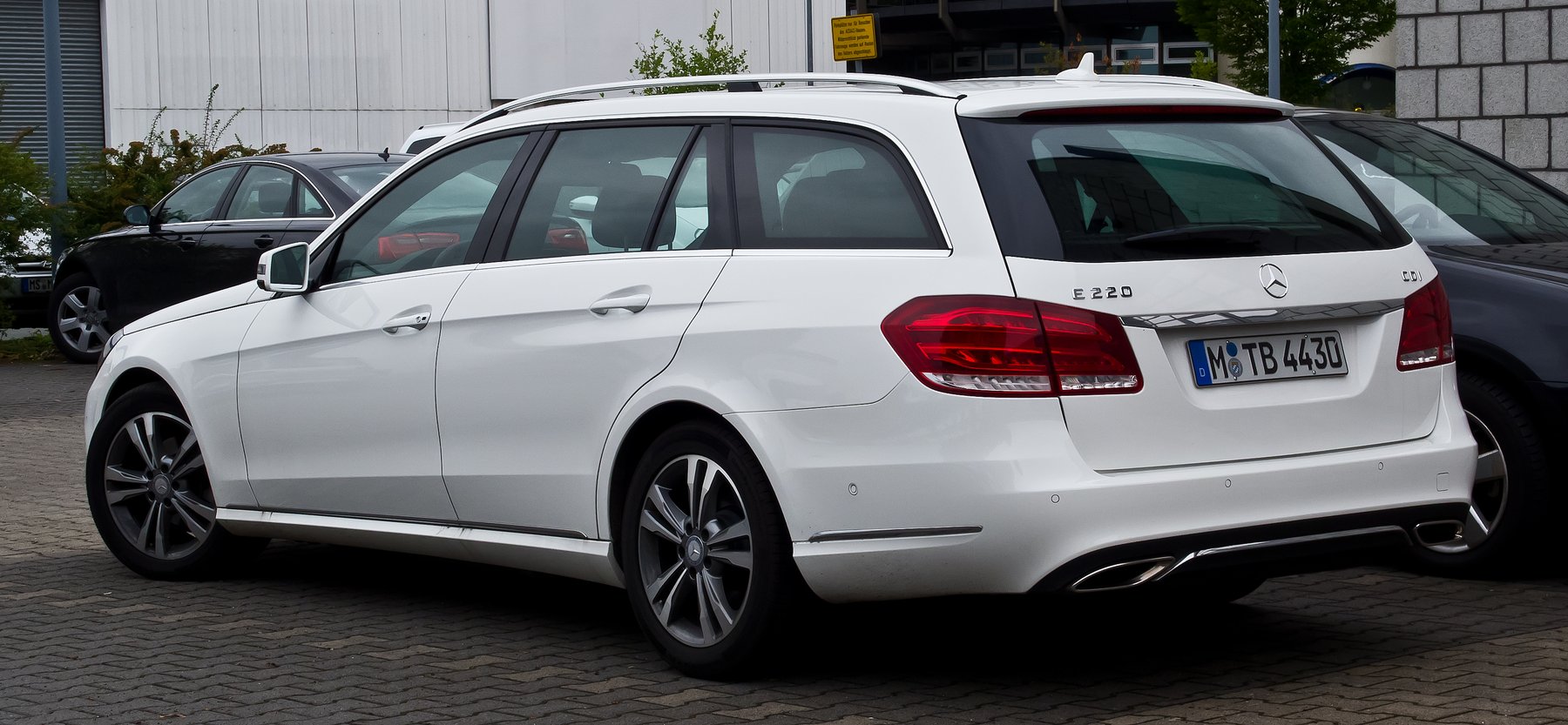 Van Mercedes Benz E 220 CDI