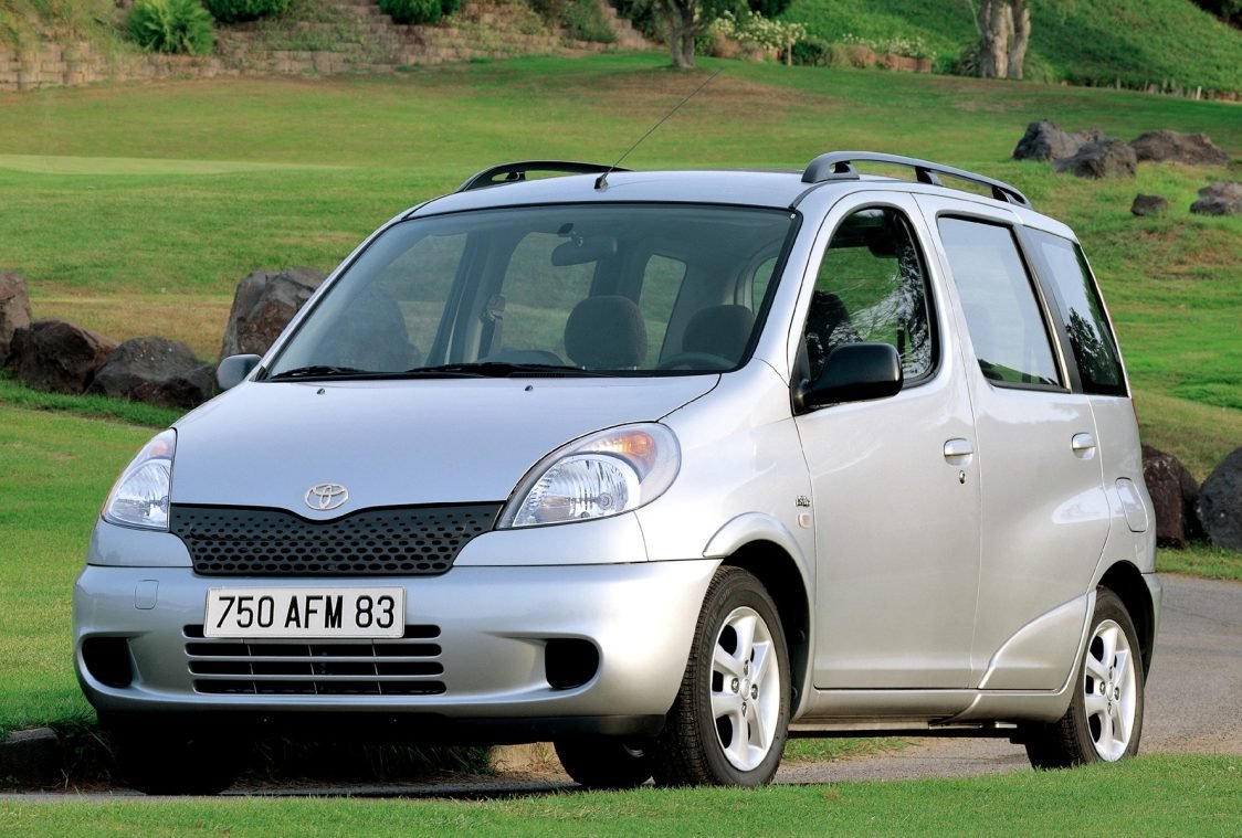 Van Toyota YARIS VERSO STW 1.4D4D