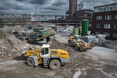 JSC Omsk Transport Engineering Plant - Omsktransmash BTS-2 (engineer)