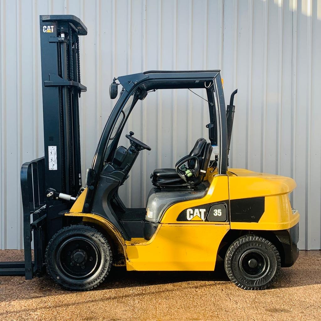 Diesel forklifts CAT Lift Trucks DP35NT