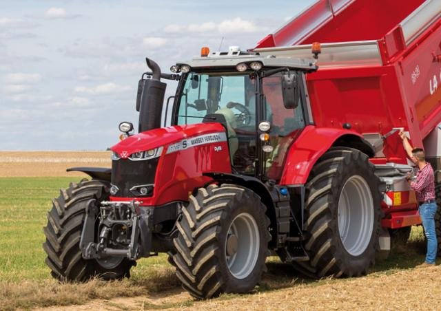 Traktor AGCO Massey Ferguson MF 7724