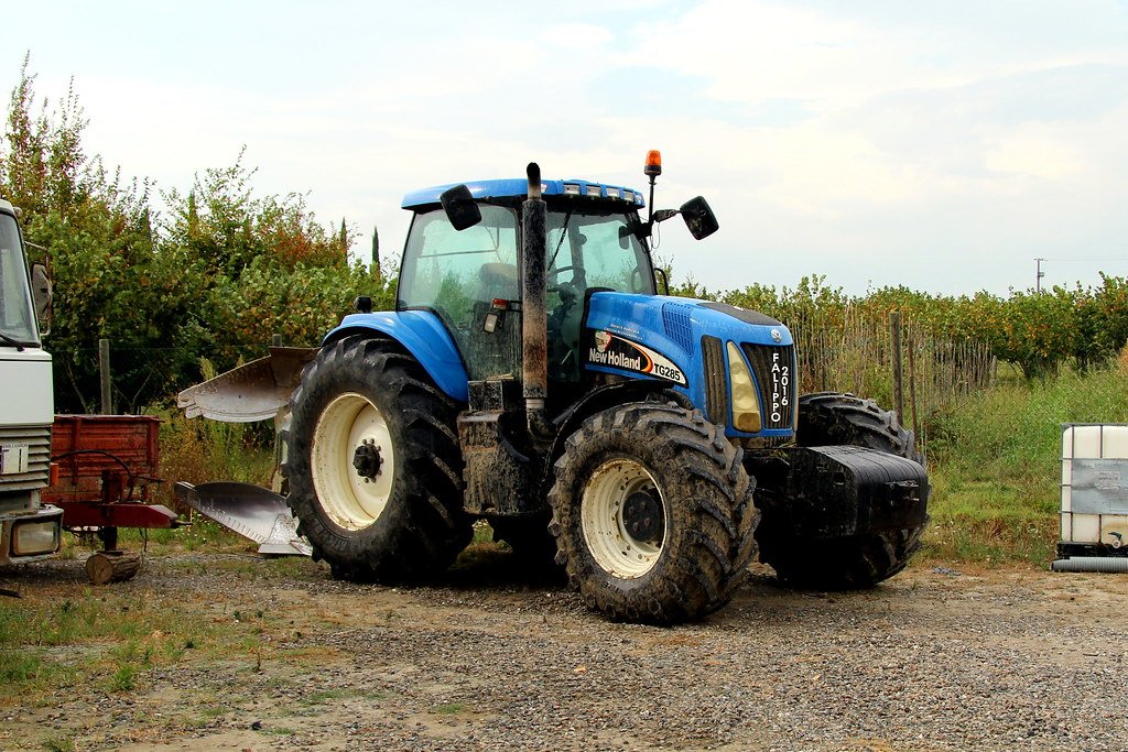 Tractor New Holland 285