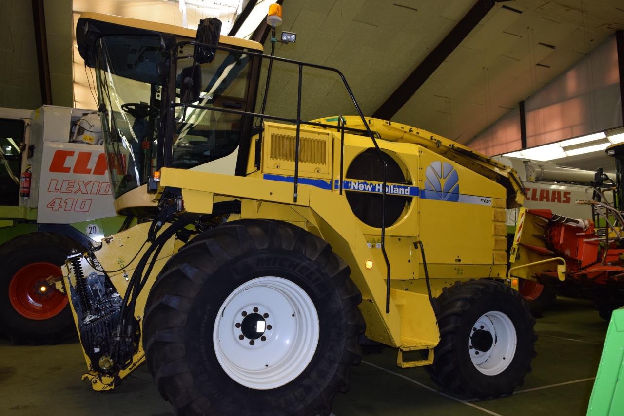 Feldhäcksler New Holland FX 40 XX 1C