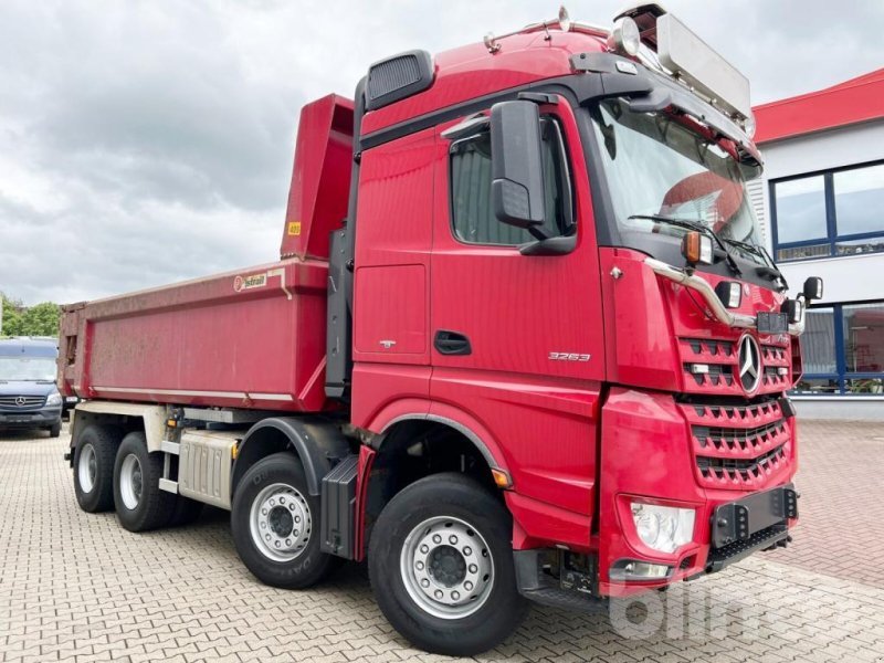 Truck Mercedes Benz AROCS 3263 K 8X4/4
