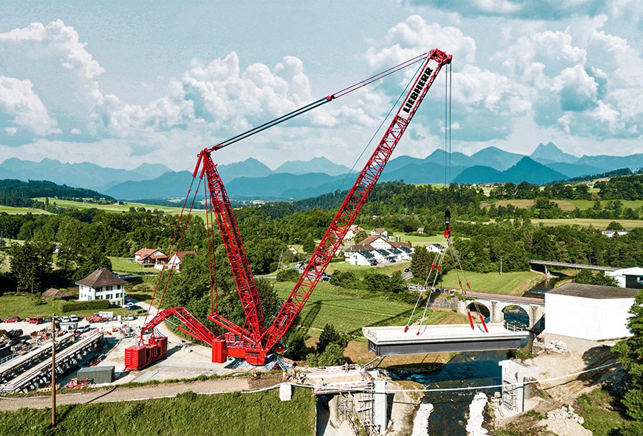 Żurawie gąsienicowe Liebherr HS 845 HD Litr.