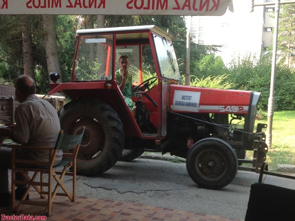 Traktor IMT 549 (DV-E)
