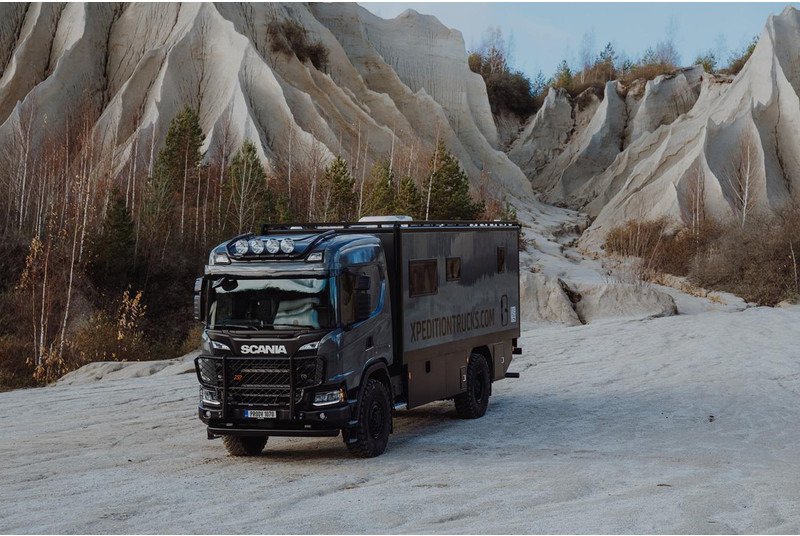 Truck Scania 10X4 MIDLIFT