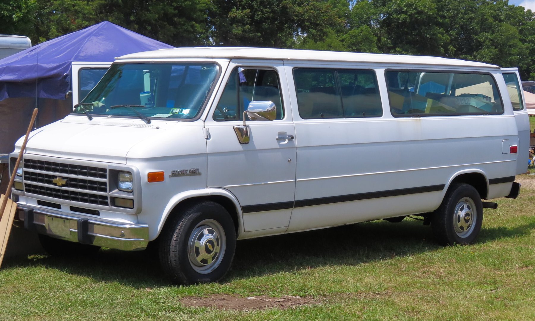 Van Chevrolet Mallard G30