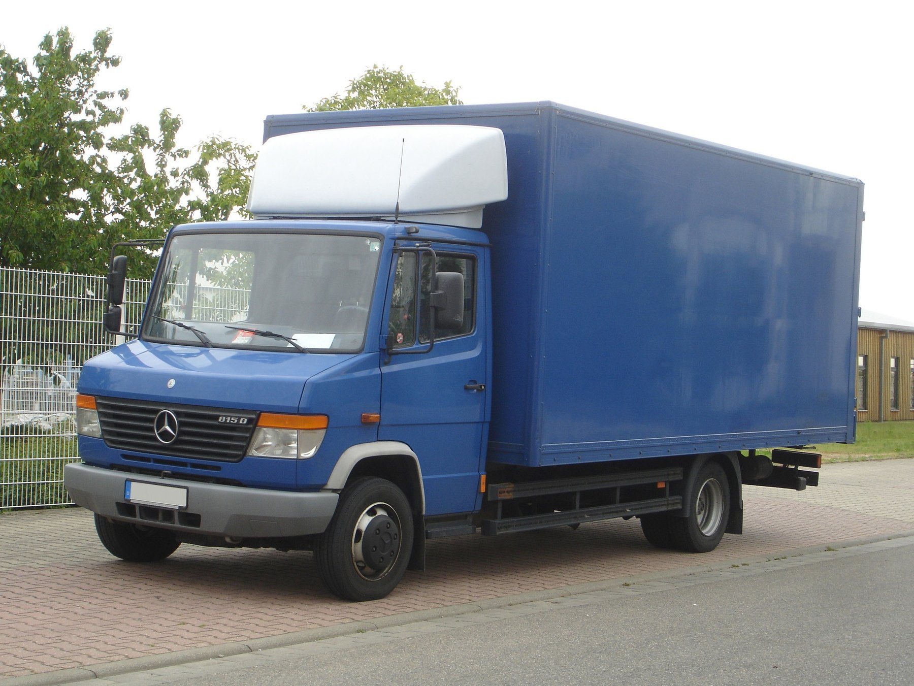 Truck Mercedes Benz 815 D/370