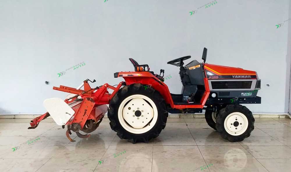Tractor Yanmar FX165D