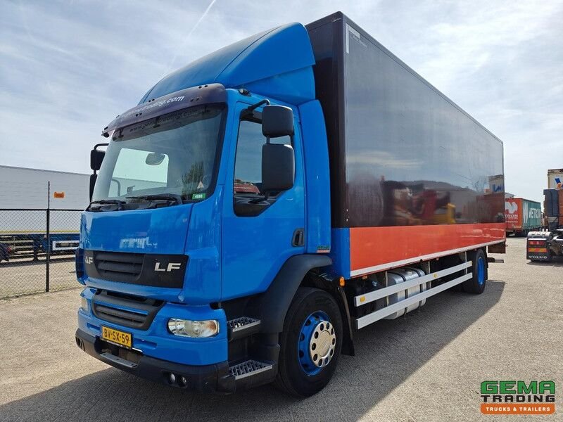 Truck DAF FA 2105 DH 555