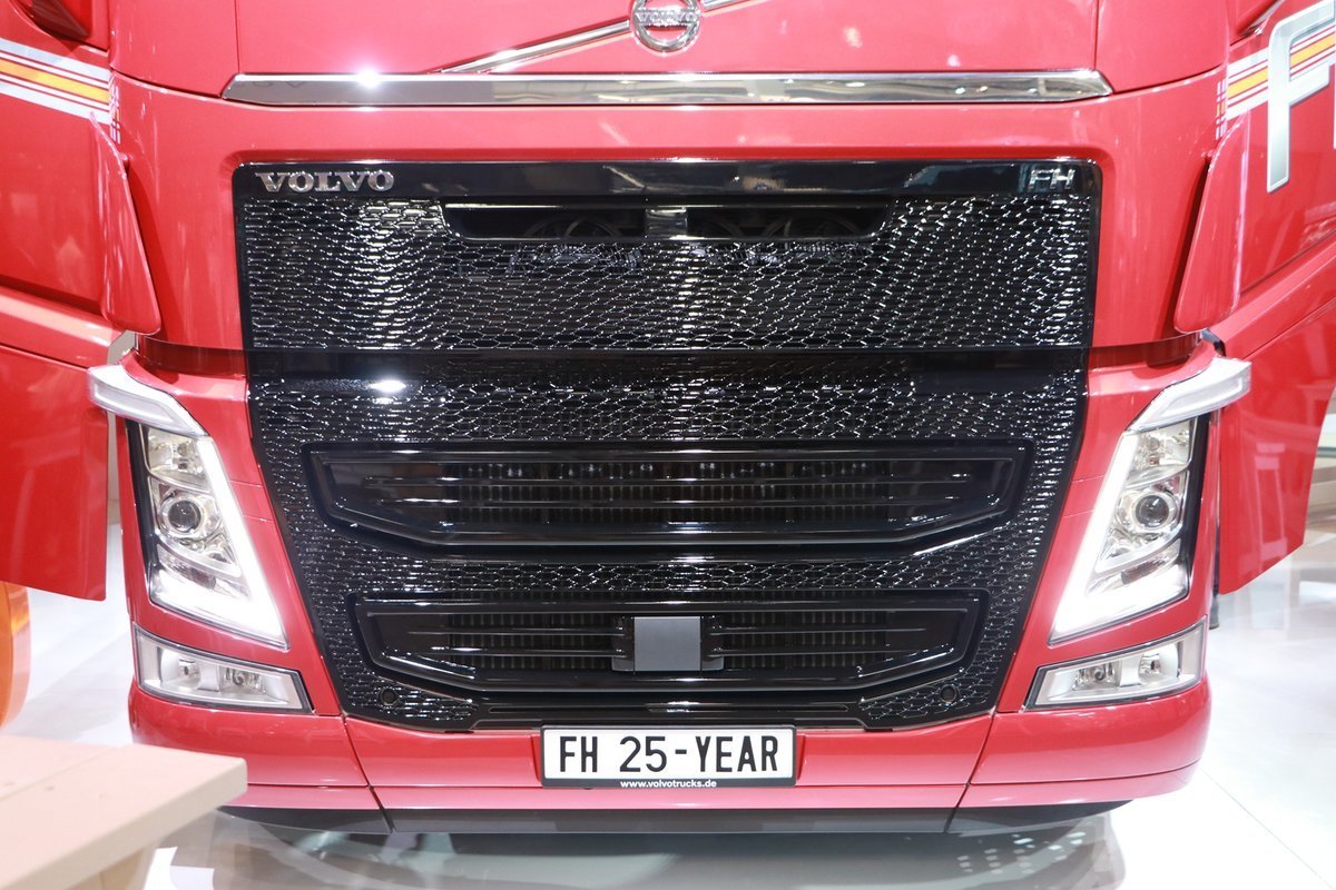 Truck Volvo FH520 4X2T FAL8.0 RAD-A4