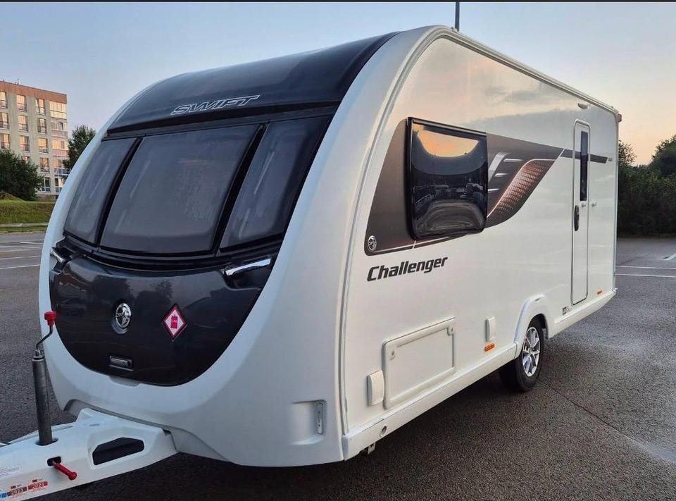 Anhänger SWIFT CHALLLENGER 560
