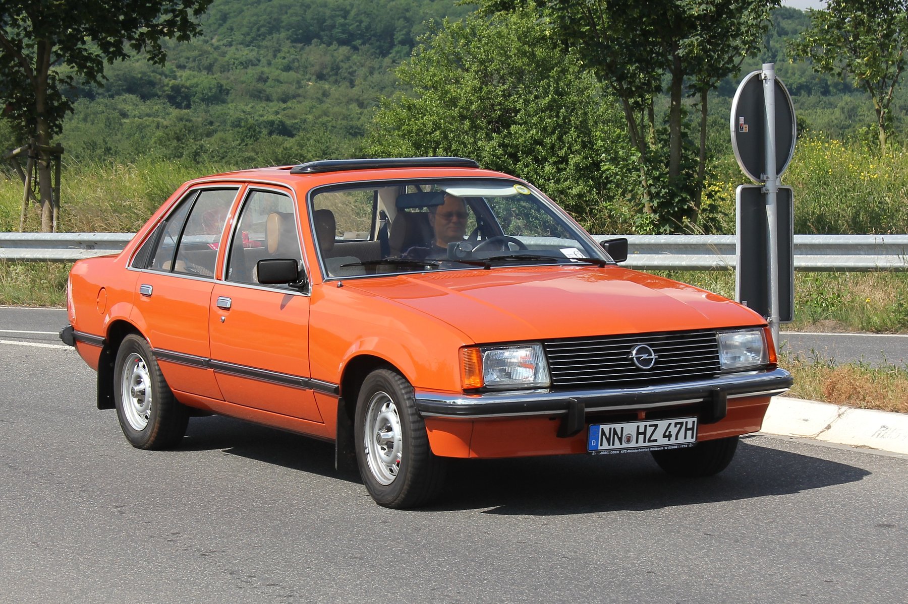 Opel L 4276