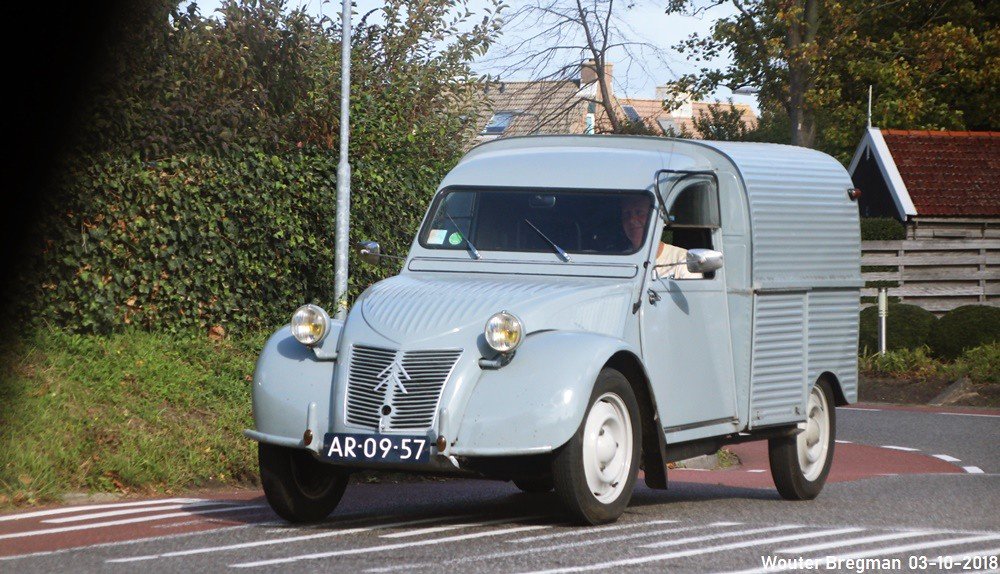 Van Citroën AZU 250