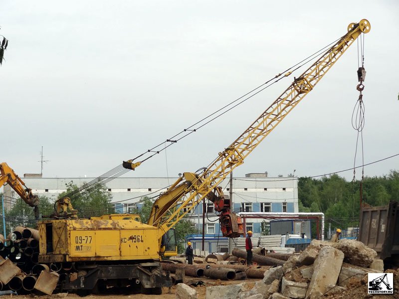Żurawie i podnośniki Zil КС-4361