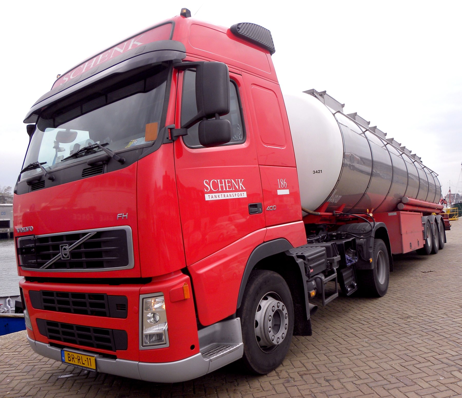 Truck Volvo FH-400