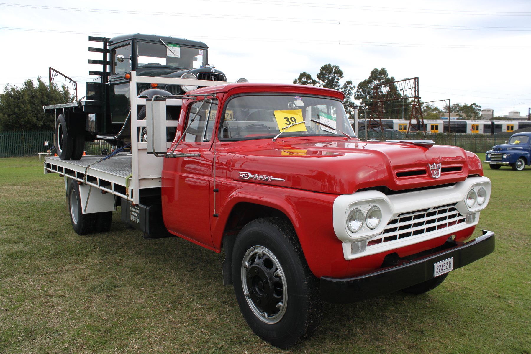 Truck Ford M 600
