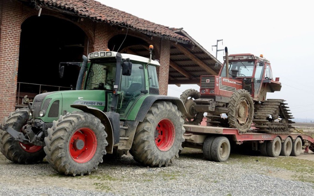 Tractor Fiat 140-90 DT