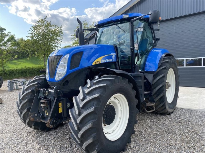 Tractor Case New Holland T 7030