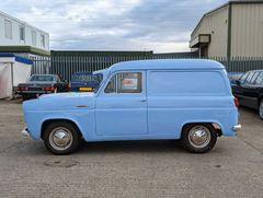Ford 300 S